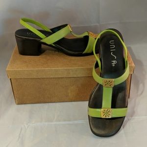 Unisa kiwi green sandals with med heel 6.5b